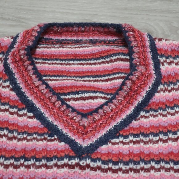 Pink Striped Thick Chunky Knit V-Neck Sweater S EUC - Picture 2 of 4